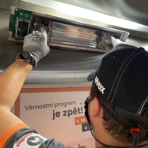Instalace systému Schinder UV CleanCar