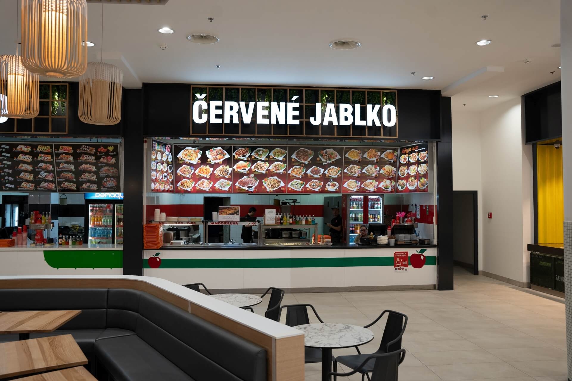 Červené jablko