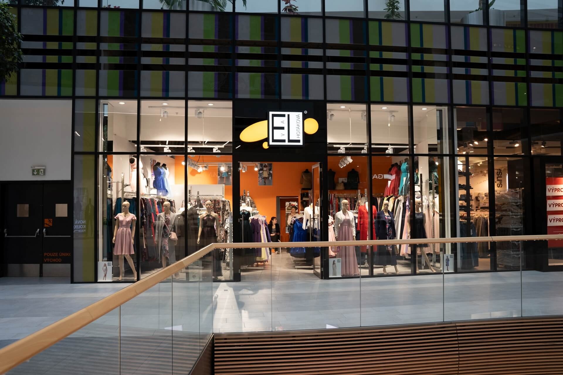 E.L. fashion