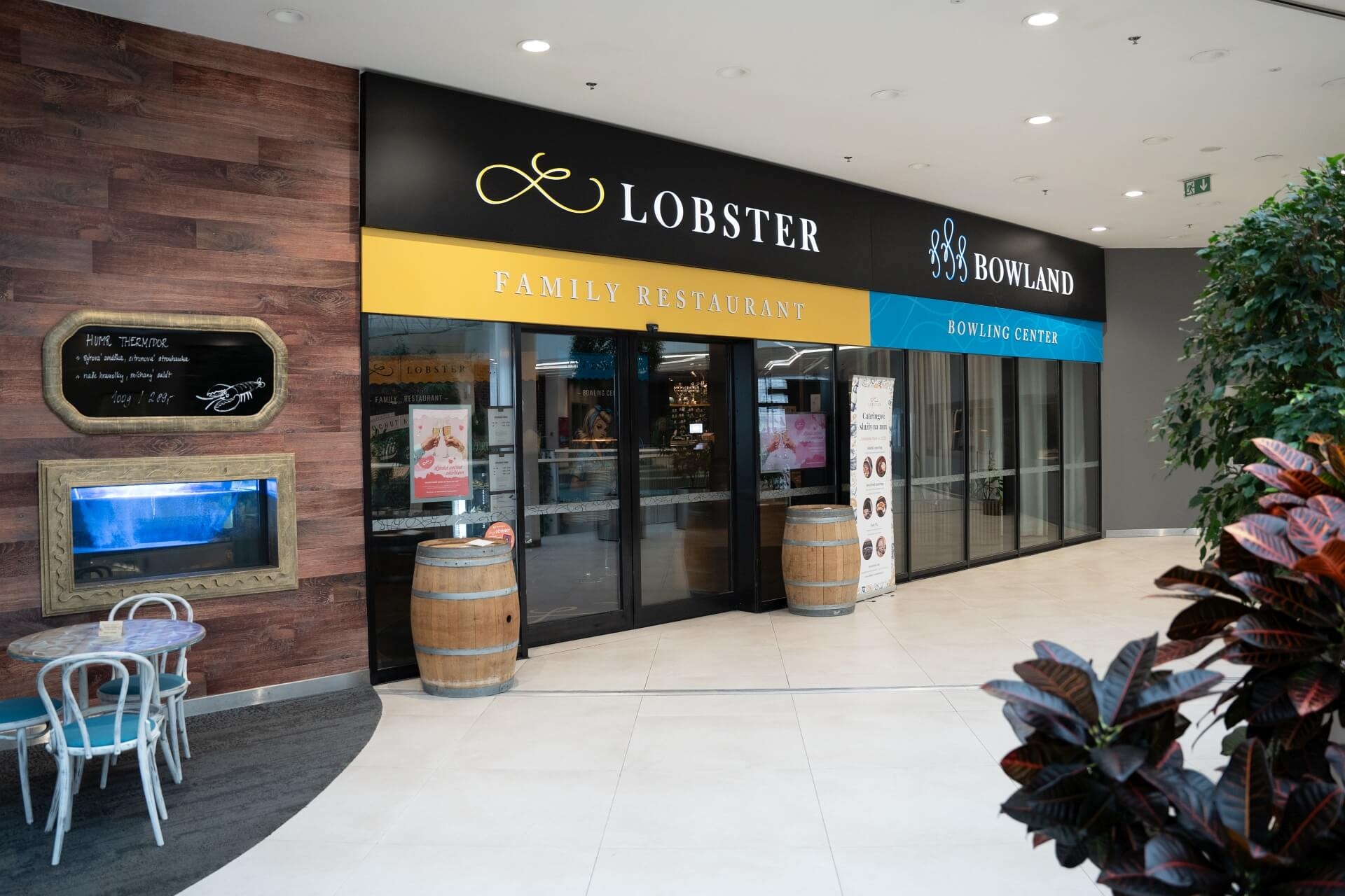 LOBSTER Family Restaurant