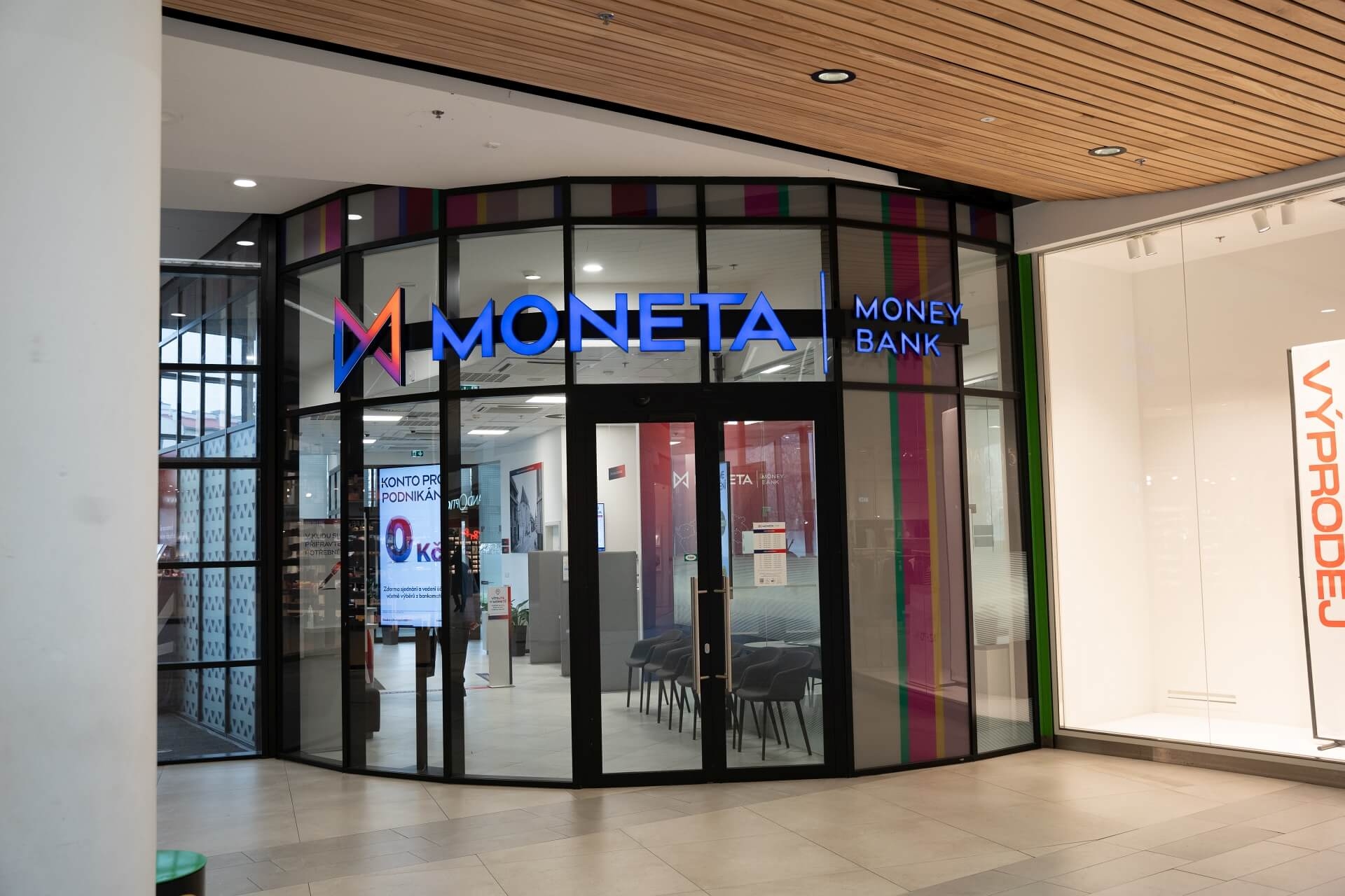 MONETA Money Bank